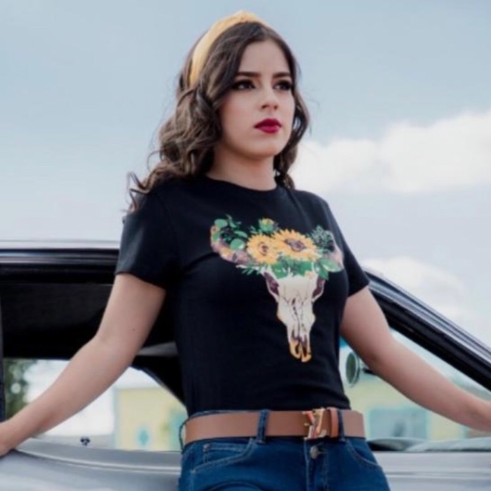 Women shirt